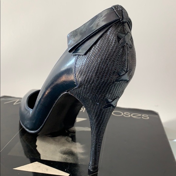 Stuart Weitzman for Martinique Heels in Size 7 1/2 - Picture 6 of 8